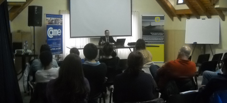 Conferencia por la presentación del libro de Damián en Ushuaia